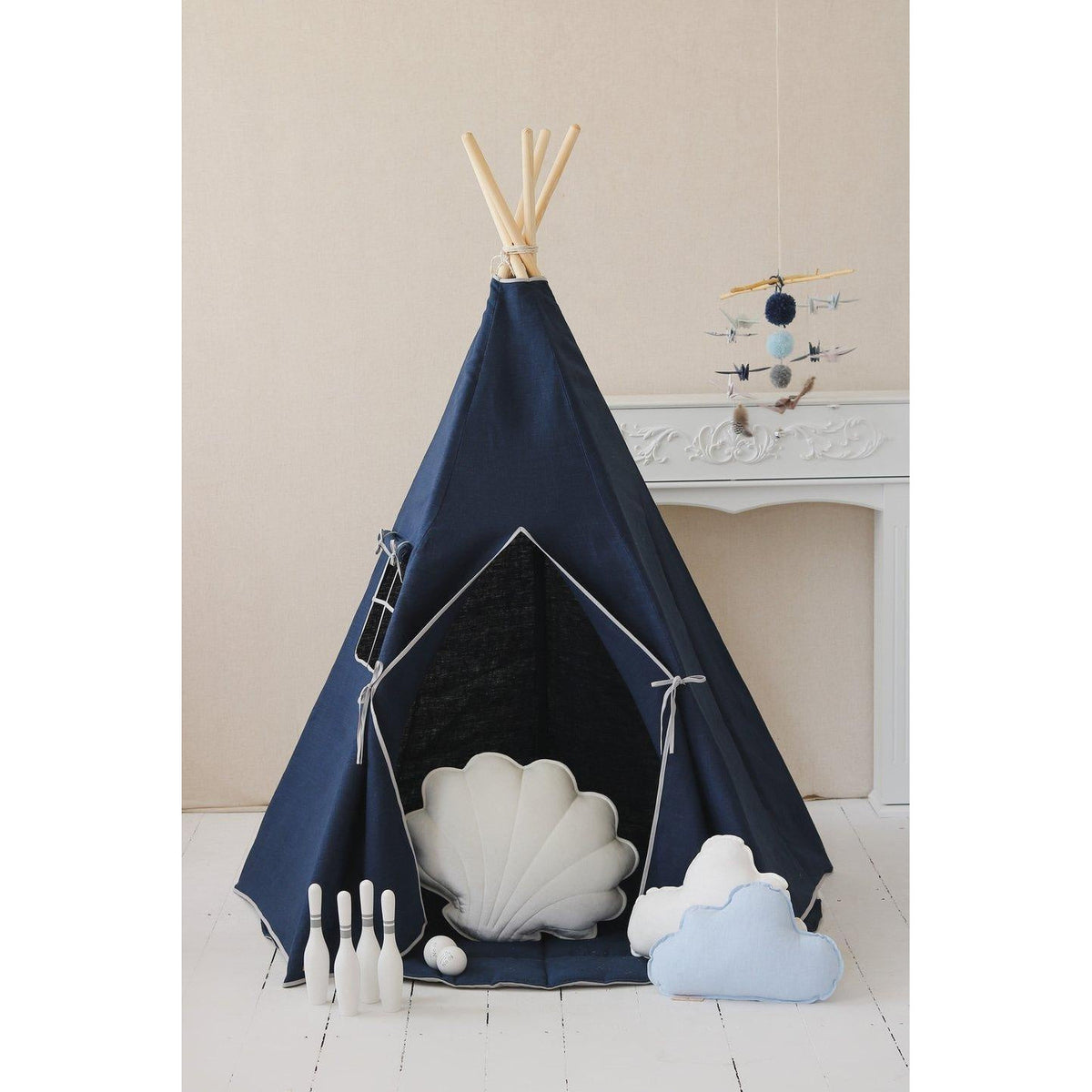 Tipi tent Adventure, set with mat