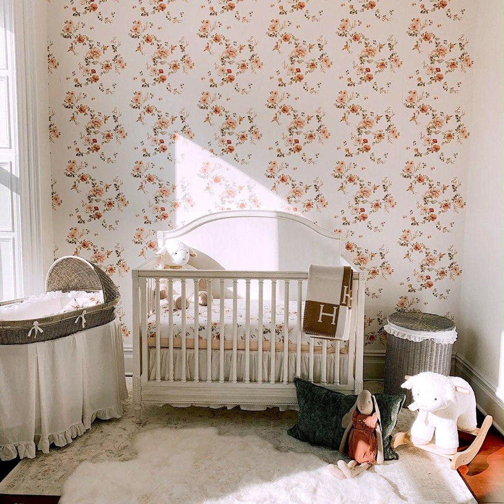 Floral Vintage Wallpaper – Cozy Nursery