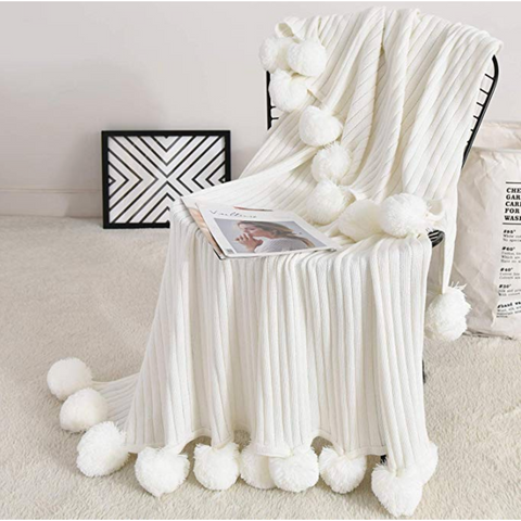 Cotton Pompom Blanket - Cozy Nursery