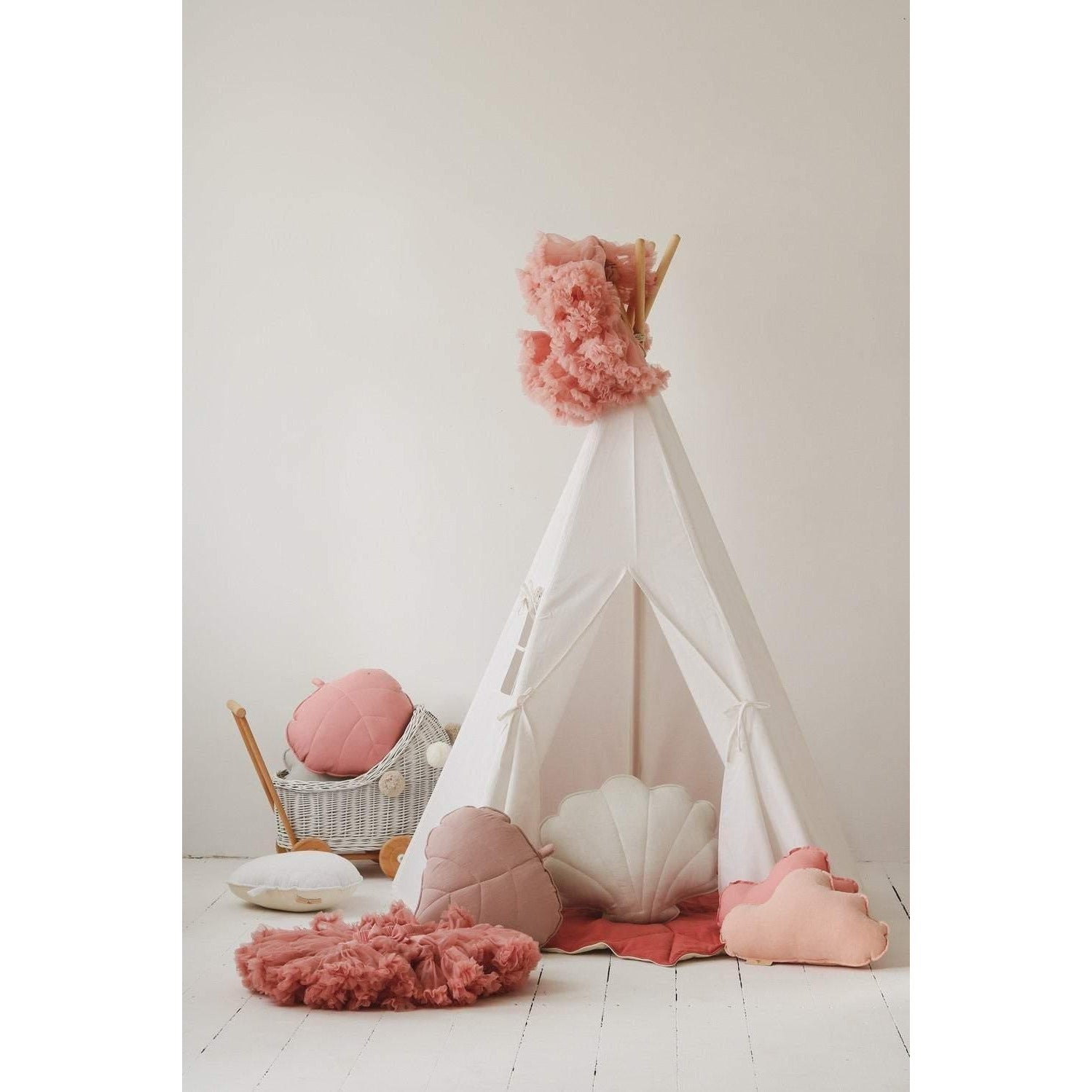 small teepee tent MoiMili “Snow White” Teepee Tent